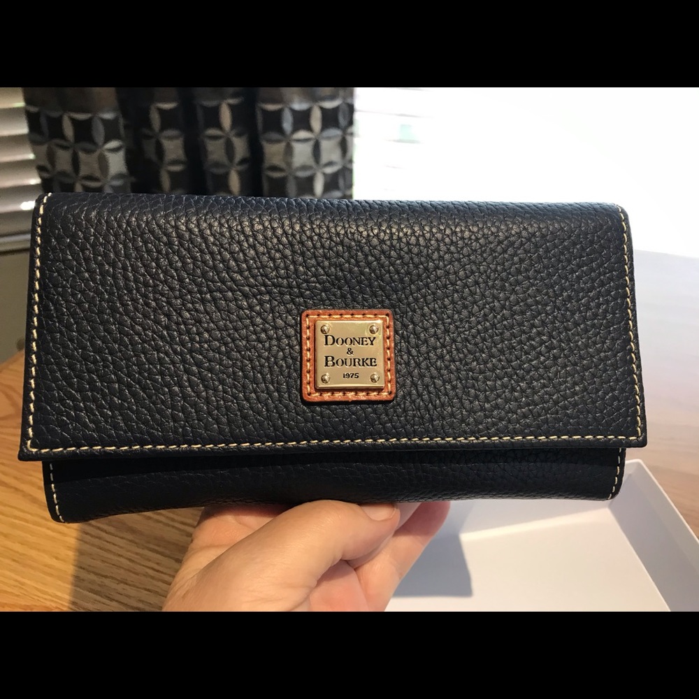 Dooney & Bourke MidnightFramed Continental Wallet